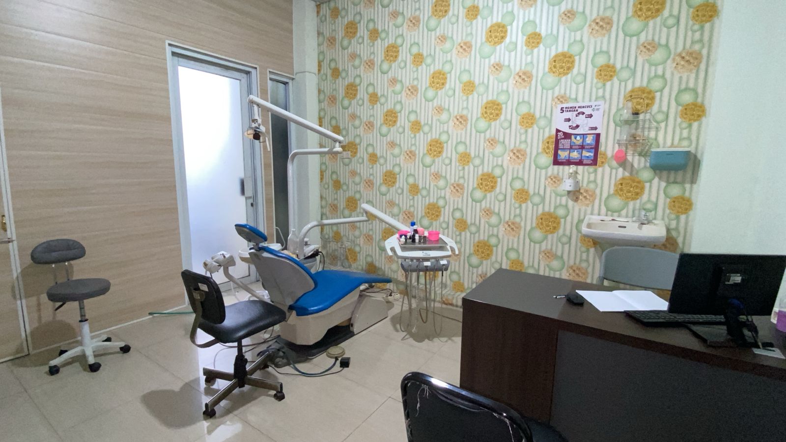 Poli Gigi Klinik Graha Mitra